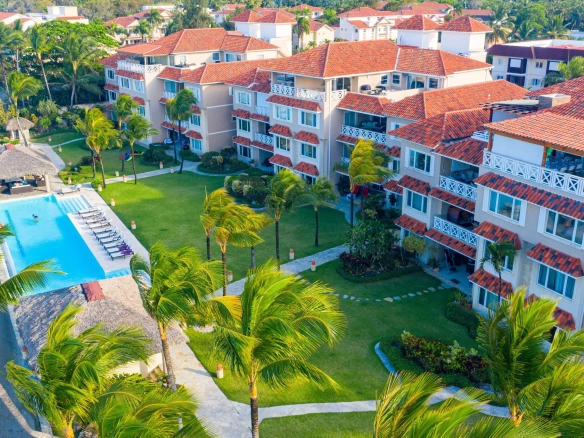 Classic Beachfront Condo