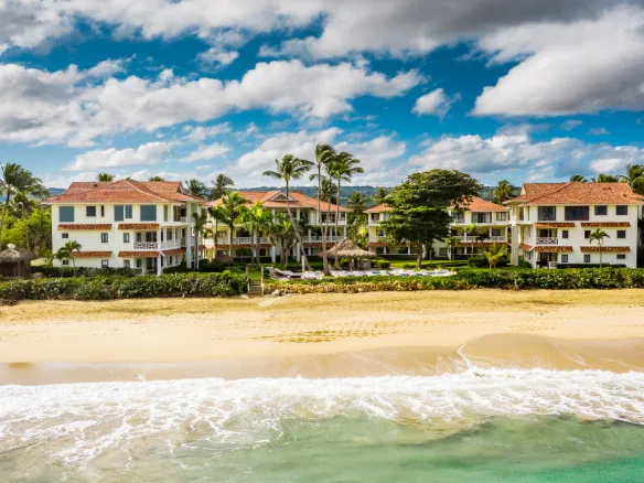 Spectacular 180° Ocean Views – CabaReef Beachfront Penthouse