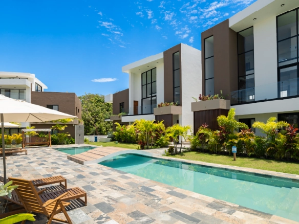 Stylish 2BR Apartment with Private Rooftop in Encuentro Beach